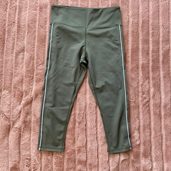 ZYIA Logo Stripe LnT Hi-Rise Capri, 20", Sz 8-10, NWOT, Olive Green - Picture 3 of 8